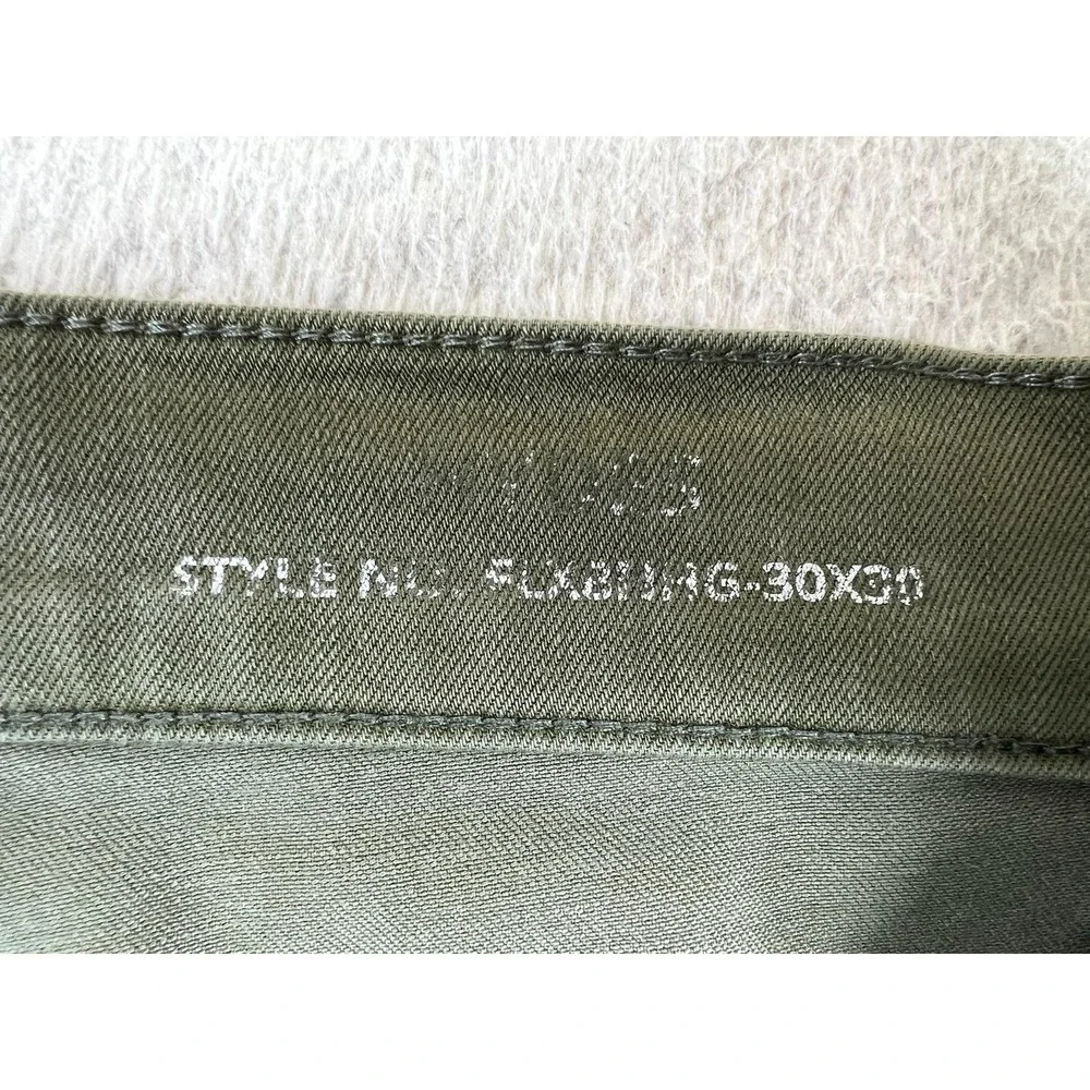 Mugsy Jeans Mens 30x30 Green Slim Tapered Stretch Denim Casual Pants Olive